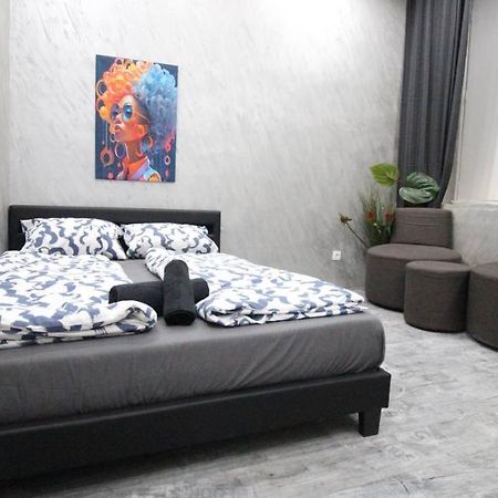 Family Studio In Akh Area Viena Exterior foto